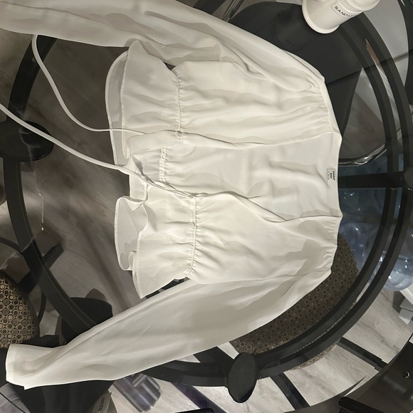 Closet clean aritzia, lululemon, old navy - Picture 4 of 10